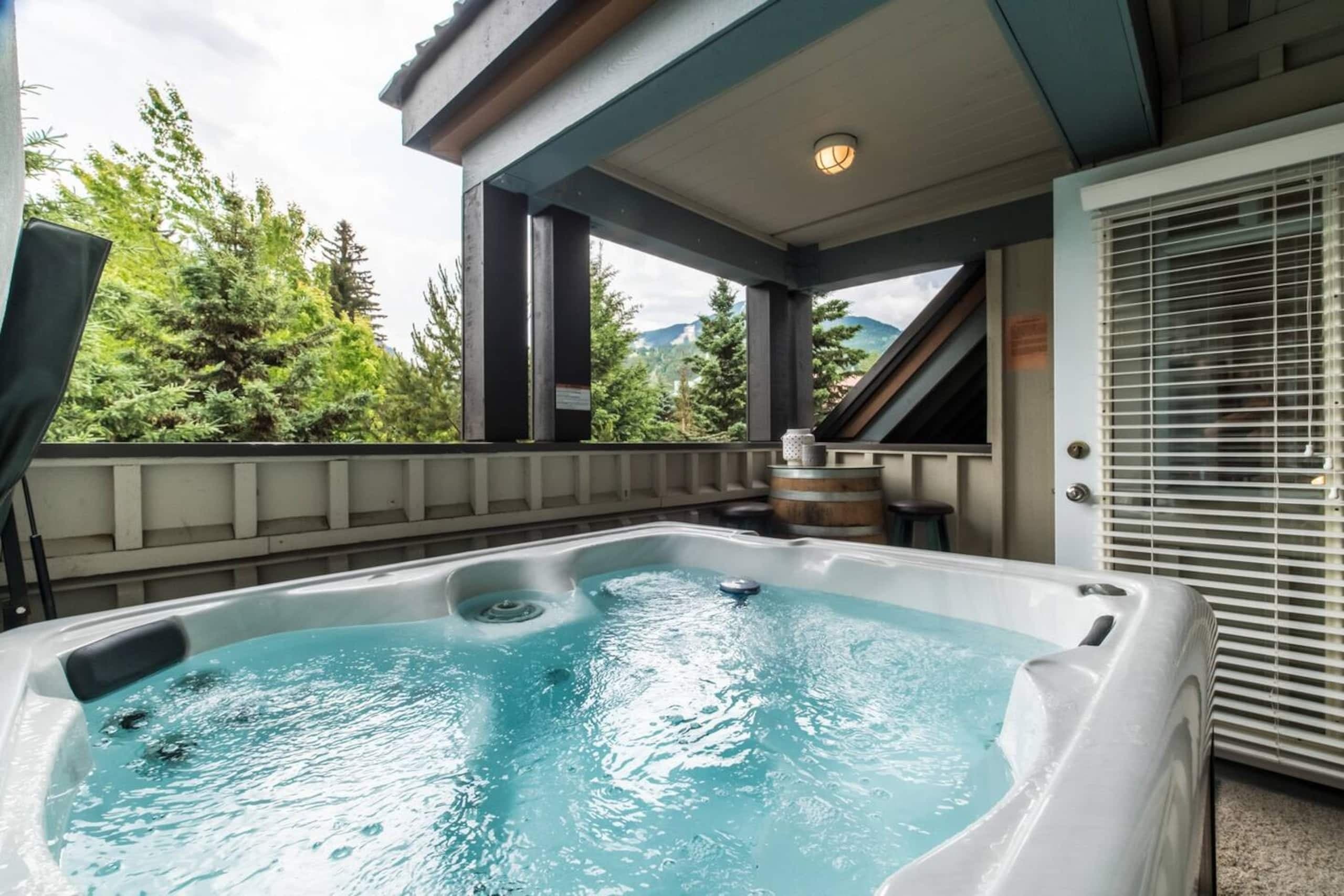 Hot tub at Sleepy Marmot Whistler